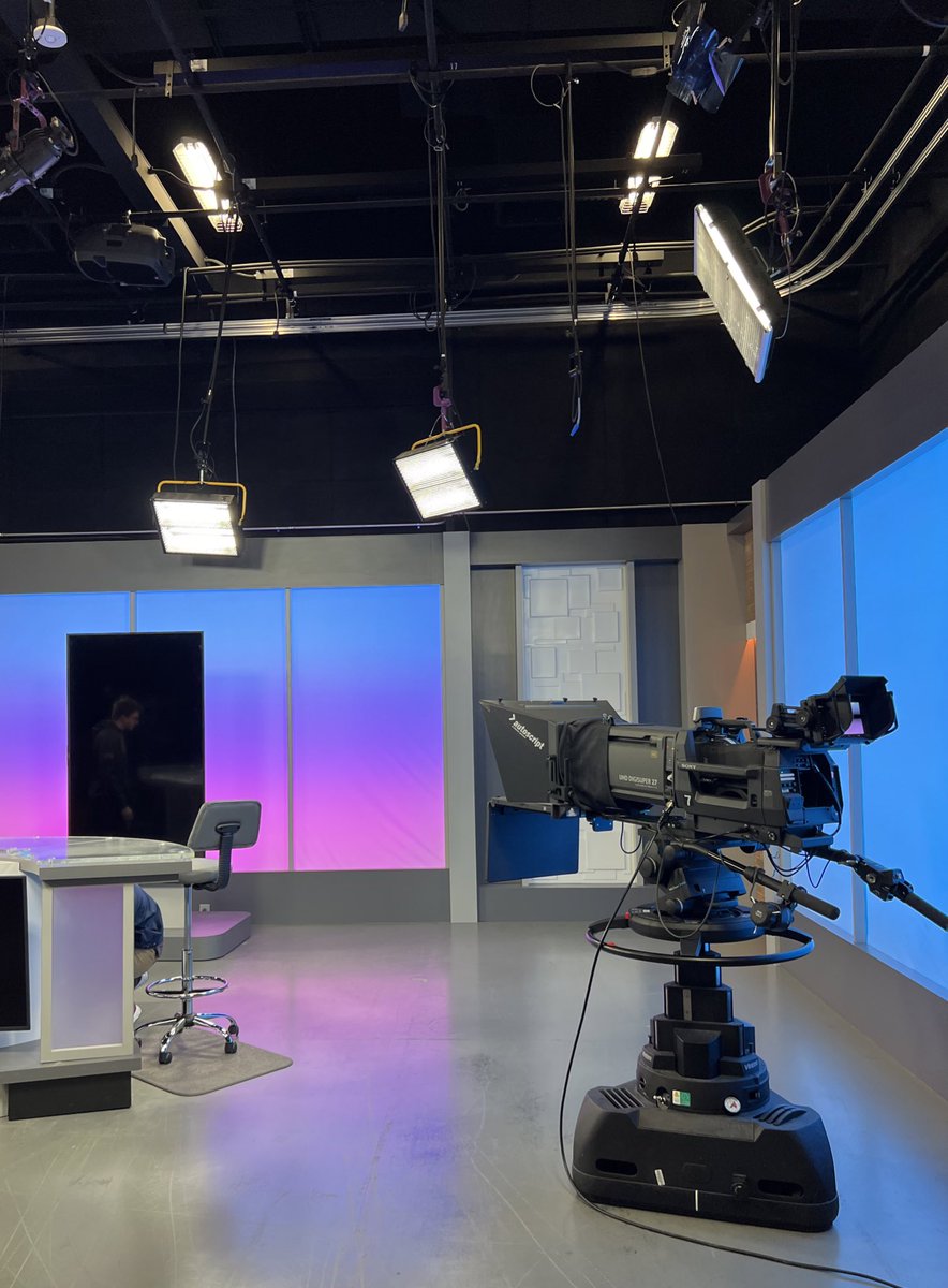 jenna0dd0's tweet photo. Have you ever wondered what the set of your favorite show looks like off the TV screen? Here is a behind the scenes look at Arizona PBS! https://t.co/jlV9q3sLEY