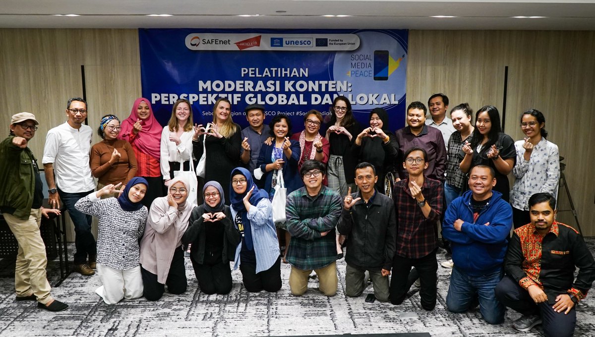 unescojakarta's tweet photo. UNESCO launched a series of workshops, in collaboration with @article19org and @safenetvoice , to train Indonesian CSOs on #ContentModeration and human rights within the #SocialMedia4Peace project funded by @EU_FPI 

Learn more https://t.co/vG24BWAjPF https://t.co/DBvYZuRLwG