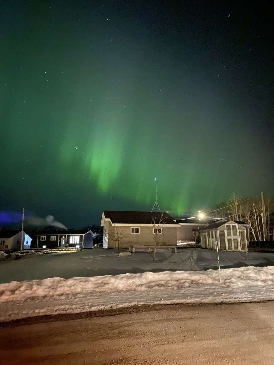 deesaunders16's tweet image. Northern lights                                     Howley Newfoundland.                                  @EddieSheerr