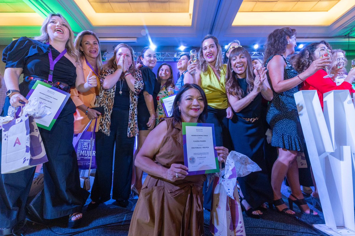 Claudia Pizarro tweet media