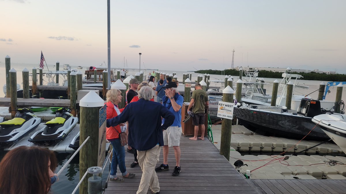 TeamVicarious's tweet photo. The Team did our first nighttime kayak adventure and loved it! The glass-bottomed, lighted kayaks are a great way to view sea life at night. The guide brings you into the mangroves and points out barracudas, sharks, lobsters, and more. The tour is an hour long and is fascinating. https://t.co/oDlUUn8o17