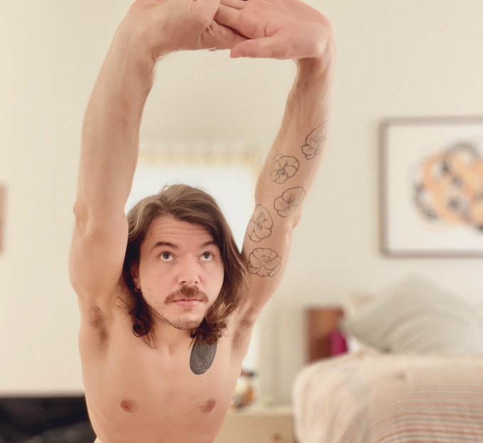 The crop is cruel. I wonder what&rsquo;s out of shot??                                   Naked Yoga Thursday