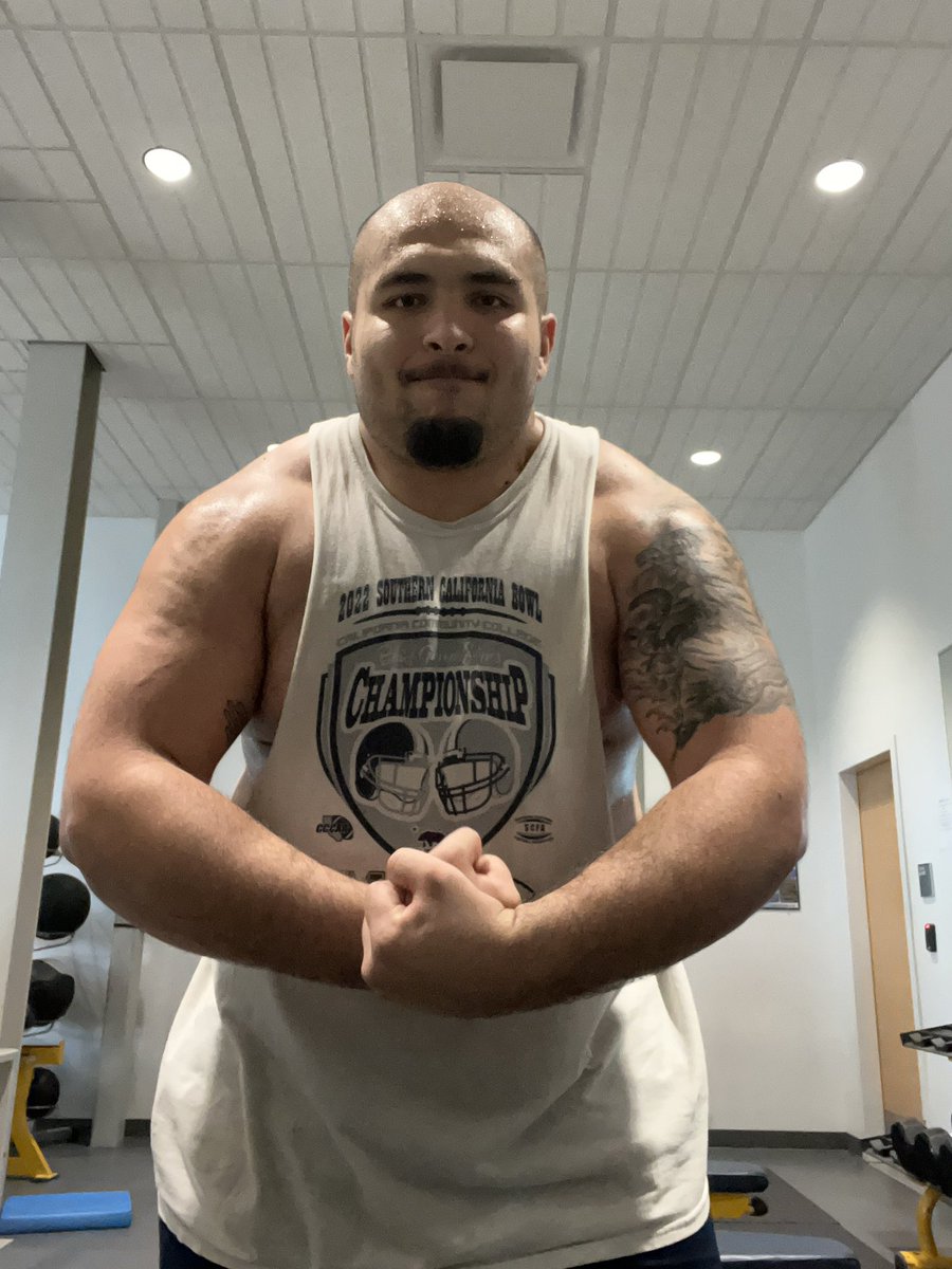Bigchristo77's tweet photo. Little 565lbs x 3 towards the end of the lift today! Getting better everyday!
@SDmesafootball https://t.co/c7D9PMFvvZ