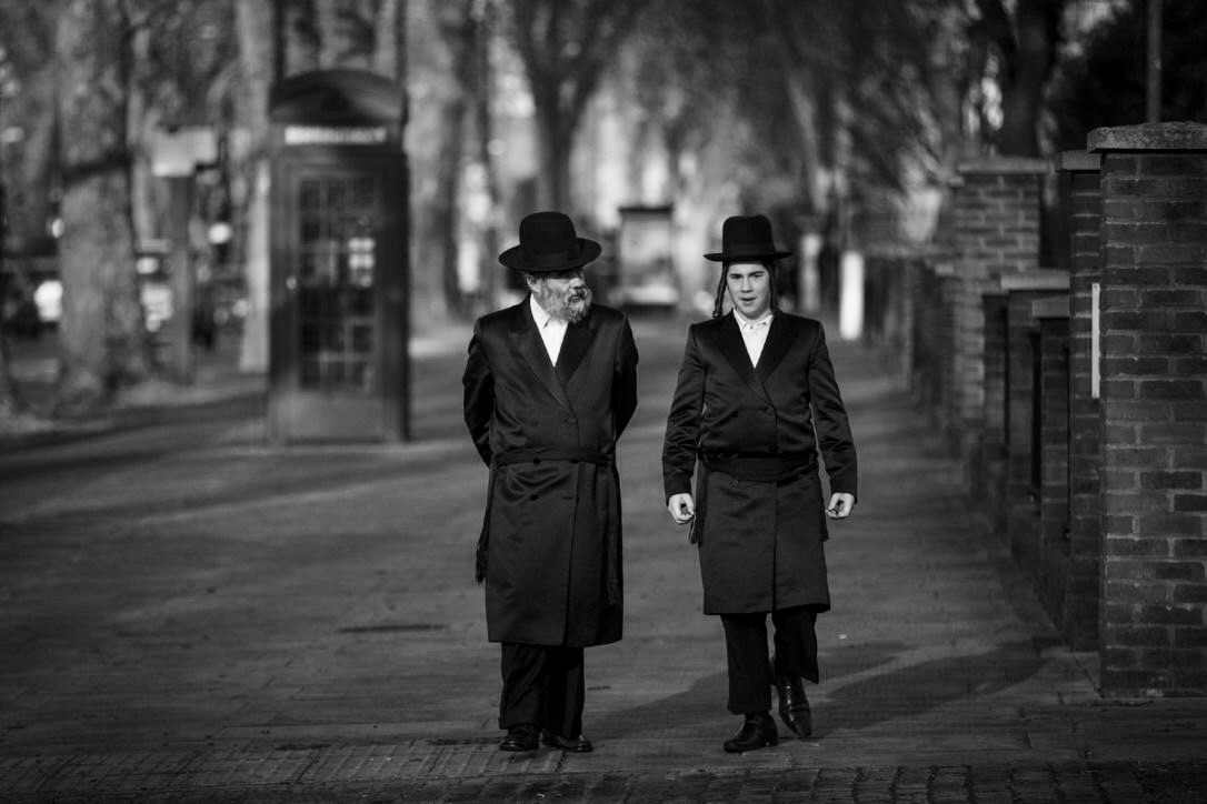 murraytilles's tweet photo. Have you ever been on a prayer walk? We love prayer walking in the Jewish community of Atlanta. Prayer is powerful no matter where you are, but there is something so special about being among the people you are lifting up in prayer.

https://t.co/0th2L4TyTm https://t.co/n2ZW0NWA0N
