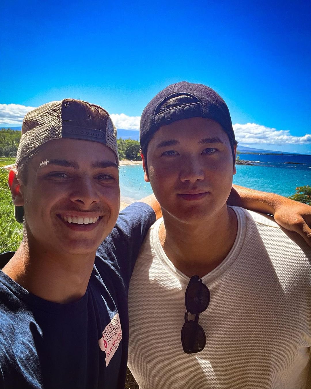 🐧🧋 VforVera¹⁷🧋🐧 wants to start a band on X: "shohei ohtani beach attire  never changes lol doesn't matter if its miami, hawaii, or newport  https://t.co/z6y1aRIToM" / X