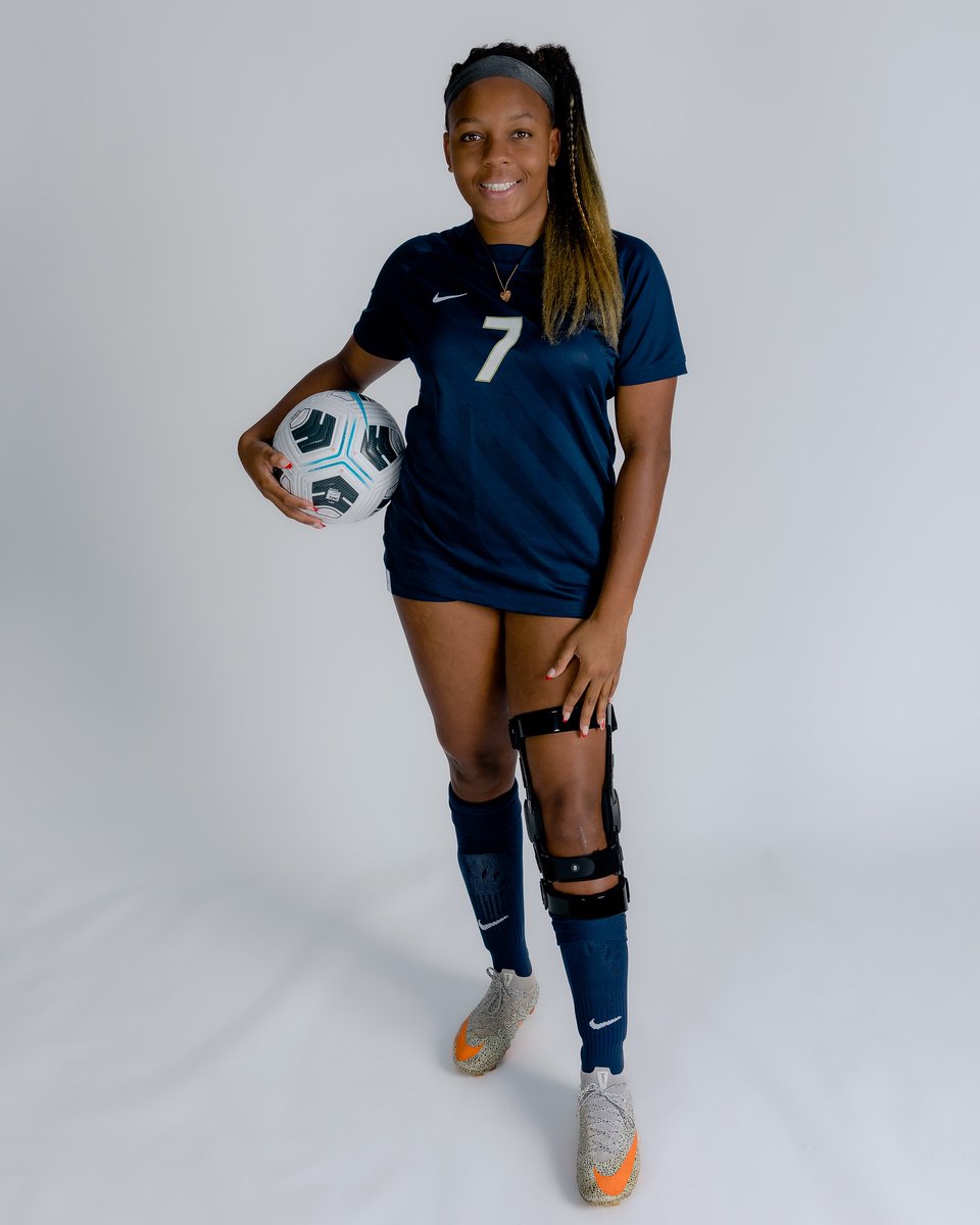 #7 - Junior <a href="/sullivan_sloane/">sloane sullivan</a> adds another GOAL for the Indians! 4-0!! 
#inSULLYwetrust
<a href="/KISDAthletics/">Keller ISD Athletics</a> <a href="/KHSIndianNation/">Keller High School</a> @LethalSoccer <a href="/Gosset41/">Brian Gosset</a> <a href="/SportsDayHS/">SportsDayHS</a>