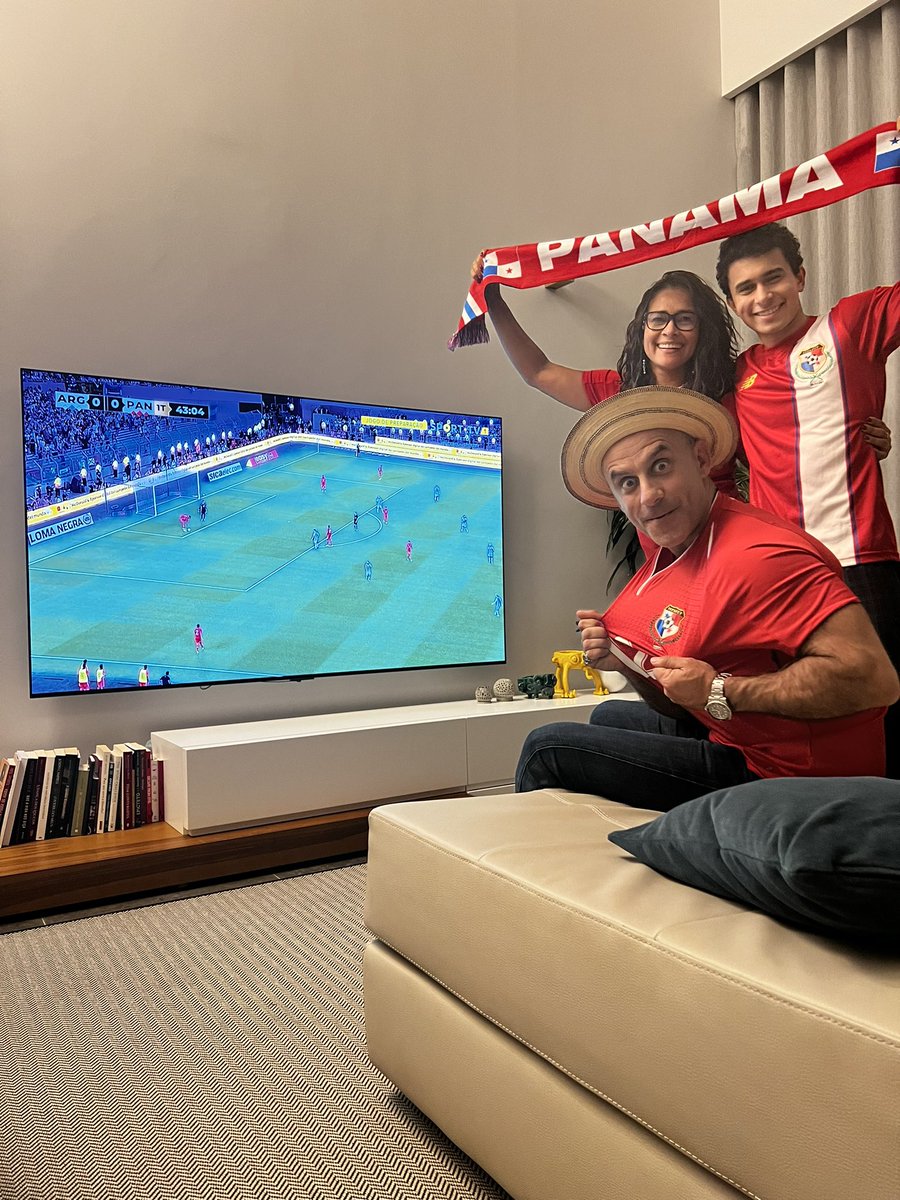 O_Unas's tweet photo. Chegamos ao intervalo a ganhar zero a zero à Argentina! O resto é lucro! Vamos Panamá 🇵🇦 @SPORTTVPortugal #futebolnasportv https://t.co/uTy6pYECjU
