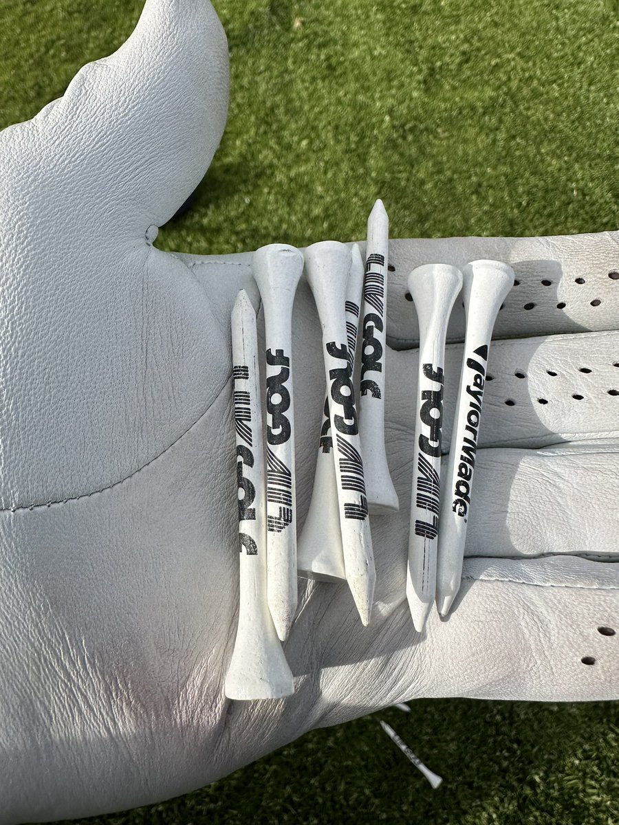 ProGolfCritic's tweet photo. Didn’t pick up any @4AcesGC_ tees yet, but did pick up a few #LIVGolf ones in Tucson. Why don’t I ever just take them all?! 😂 #TeeGate https://t.co/8muytV6Gh2