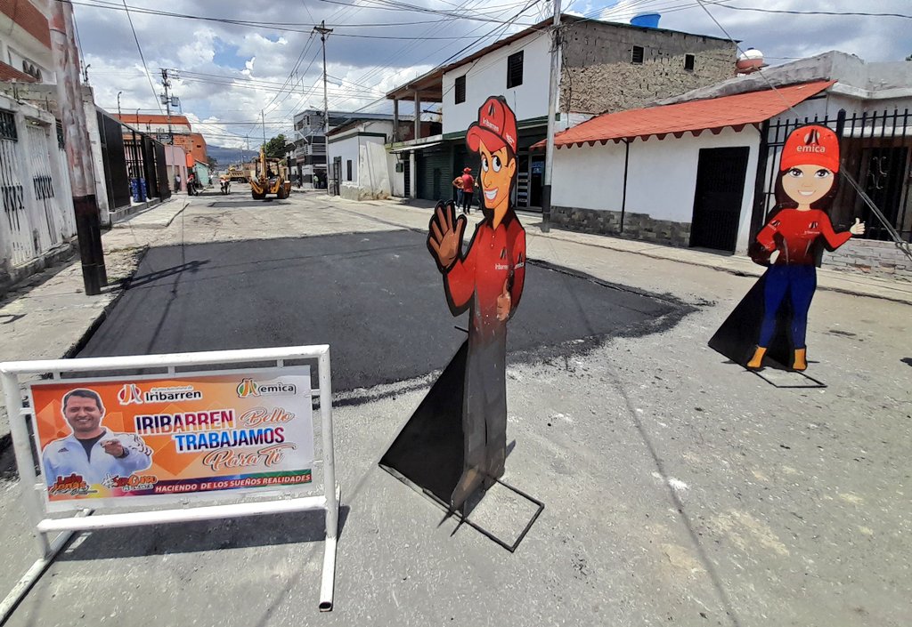 #23Mar| ✅🛣️Alcalde @LuisJonasReyes da inicio a otro frente de trabajo del Plan de Atención Integral de Vias, en esta ocasión corredor calle 25, que une el norte con el centro de la ciudad.
@MObras_Publicas @_Vpsops
#NiCorrupciónNiPrivatización
#NaguaraLuisJonas