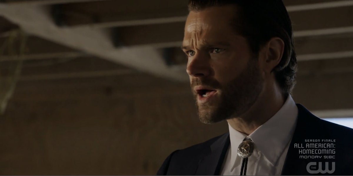 L0REWHORE's tweet photo. suit, sun and #angrywalker… MAN. we eating good tonight! #walker https://t.co/3384HbAgWd