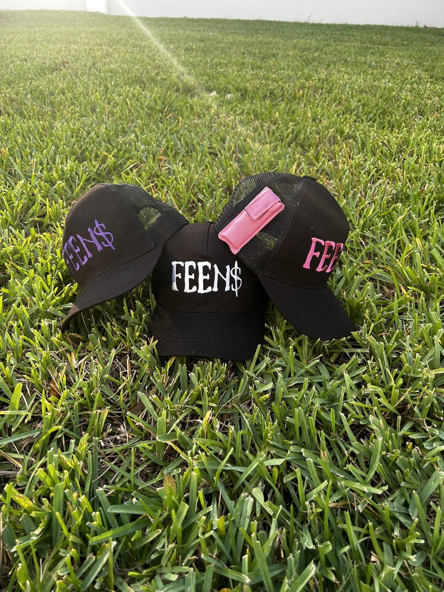 <a href="/SaycheeseDGTL/">SAY CHEESE! 👄🧀</a> Shop the latest with the FNF brand