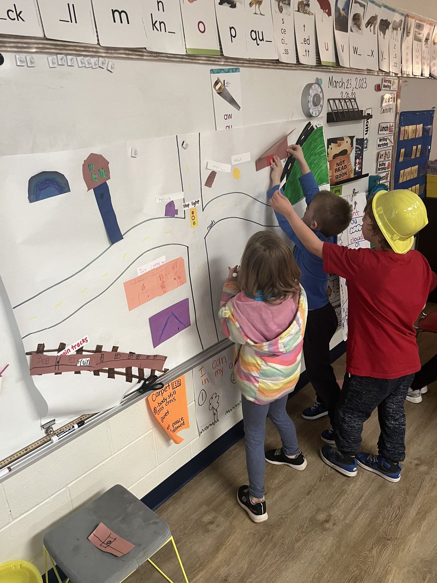 MylanPatriots's tweet image. 🚧 🏗️ Today our 1st Grade Construction Crew was busy building “Vowel Town” to finish up their unit on vowel teams. 
#mylanpatriots #unitsofstudy 
@monongalia_co
@wveducation