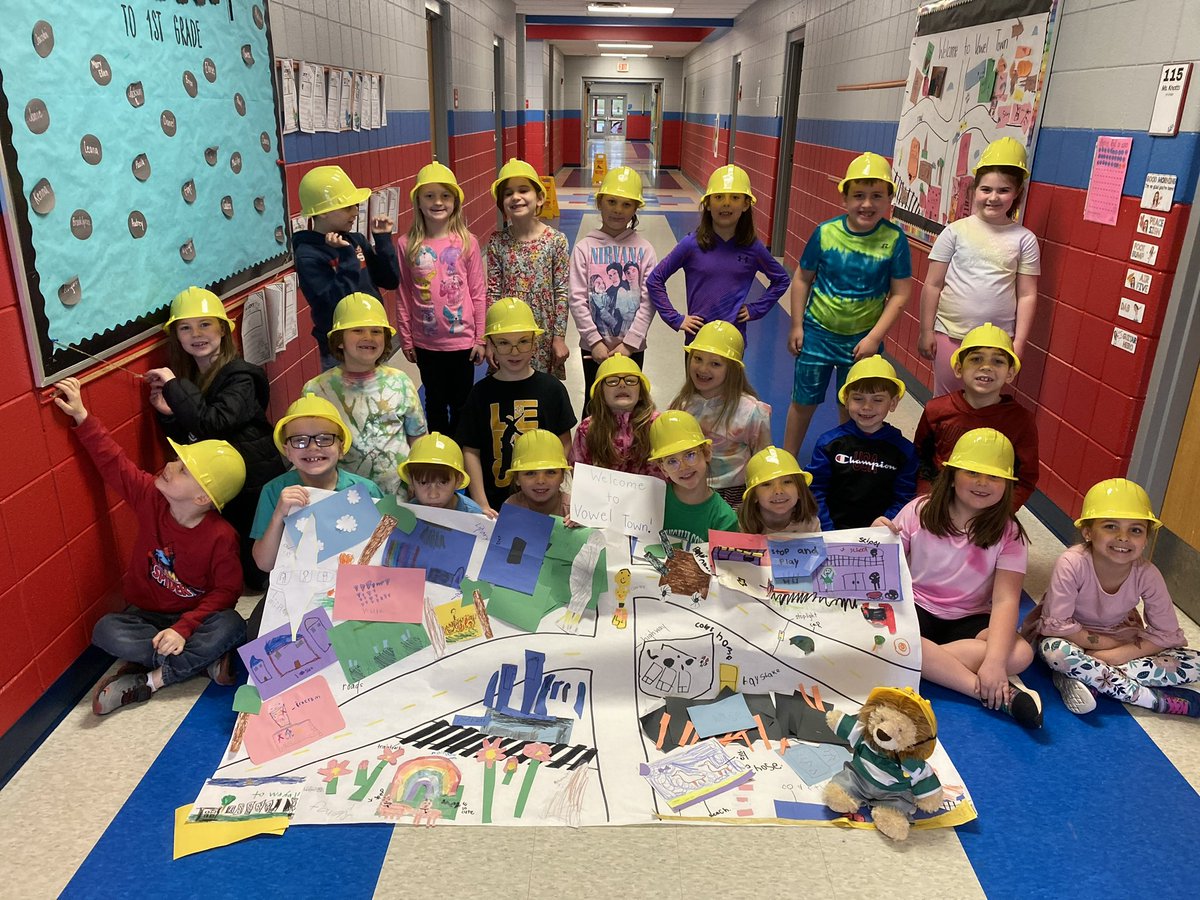 MylanPatriots's tweet image. 🚧 🏗️ Today our 1st Grade Construction Crew was busy building “Vowel Town” to finish up their unit on vowel teams. 
#mylanpatriots #unitsofstudy 
@monongalia_co
@wveducation