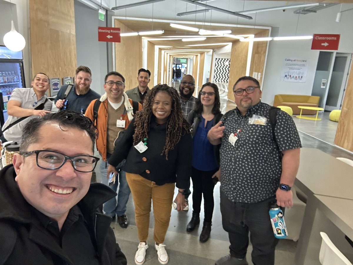 What a great time learning together at Google with amazing people. #CSforCA #SeasonsOfCS #CSfirst #WeAreFiveStar #CSEverywhere @GoogleForEdu @Five_StarTech #SeasonsOfCS