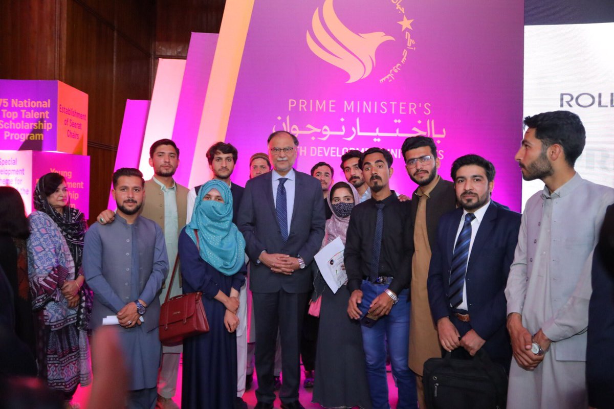 YPDC_MKD's tweet photo. #UniversityofMalakand 
Oath taking ceremony of YPDC organized by Ministry of PD &amp; SI in collaboration with HEC at Jinnah Convention Center,Islamabad. Prof Ahsan Iqbal took oath from the YPDC chapters across Pakistan. Many Congratulations to YPDC, UoM Chapter.
@YPDC_PK @YPDC_MKD https://t.co/WAvjk7pQTt