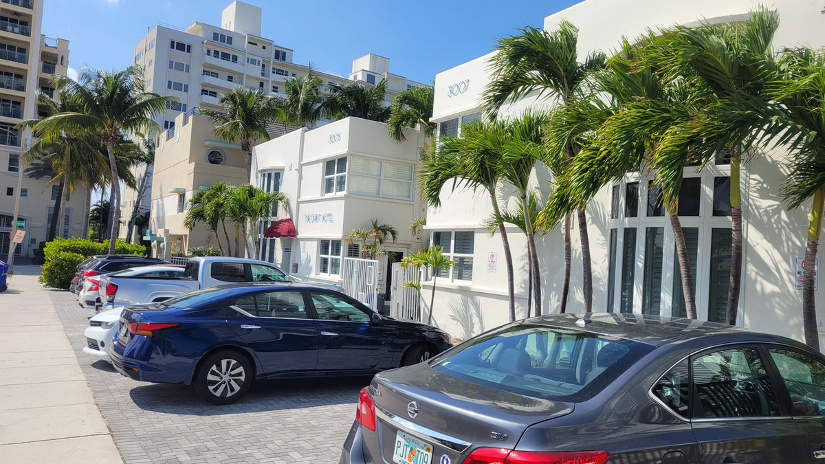 TeamVicarious's tweet photo. This is our second time staying at #theDriftHotel in Ft. Lauderdale, and it was as good as the first. Nothing fancy, but great rooms and the perfect location. Very friendly staff makes you feel at home and the room prices were very reasonable. Loved it here. https://t.co/p6PjQWgkTU