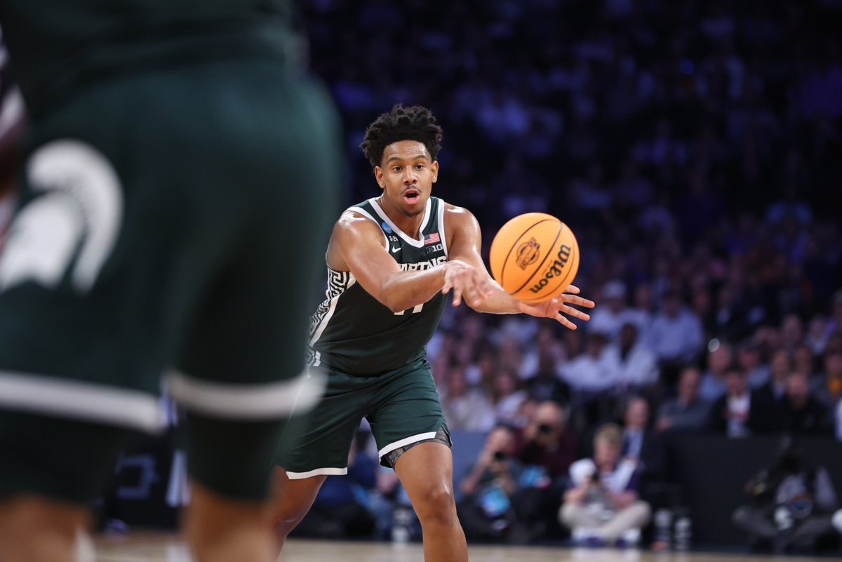 MSU_Basketball's tweet photo. Again…THIS GAME https://t.co/puAsIGM7sH