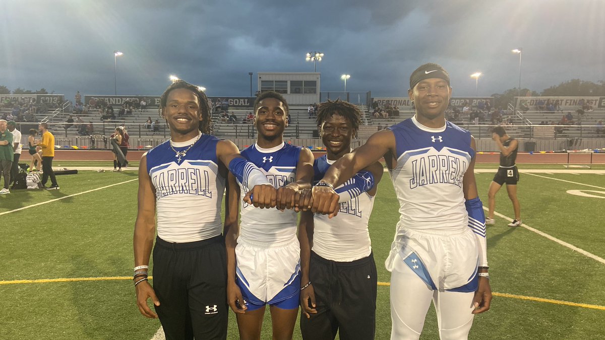 @Jac_Spradley <a href="/TheSkaba/">Seydou Kaba</a> Mt <a href="/kamfish25/">Kamari Fisher</a> taking 1st place in the 4x2 relay tonight with a 1:29.4!!! 🔥💪🏼🥇