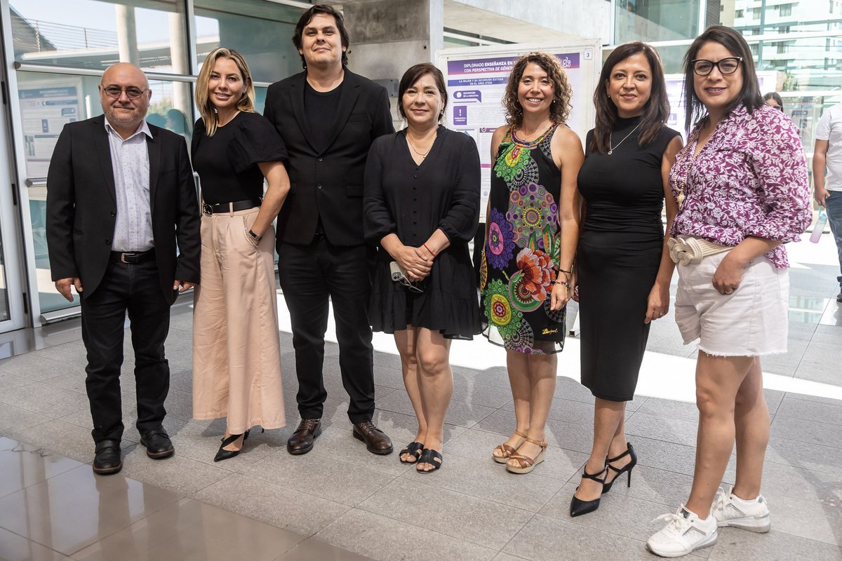 CrCeledonGamboa's tweet photo. Cerramos en #Antofagasta las 2 primeras versiones del Diplomado en Educación #STEM con Perspectiva de Género de @Proyecto_Liqcau de la U. Católica del Norte y U. Antofagasta. Lanzamos 15 nuevos potentes proyectos de intervención escolar para colegios de Antofagasta y Calama. https://t.co/lP4S9ToRyO