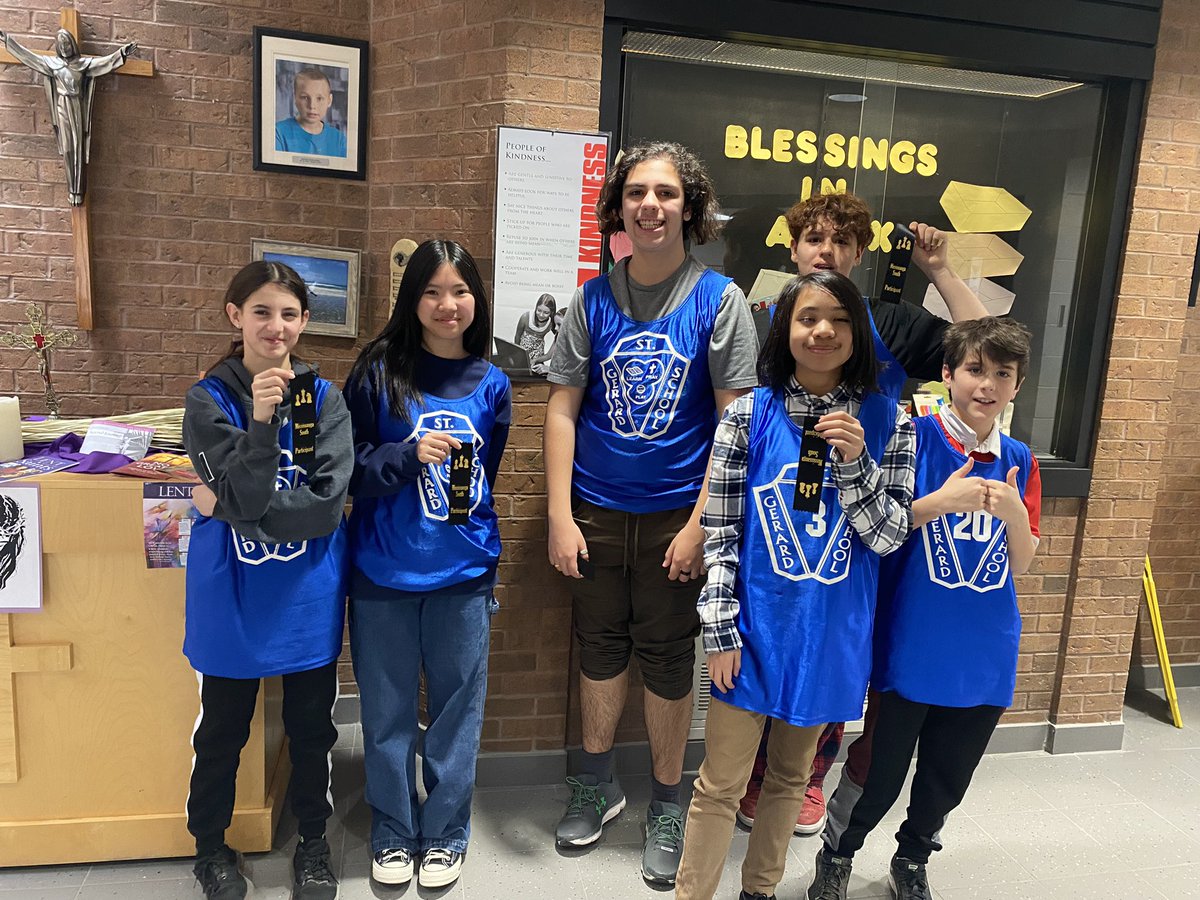 Mrs_Eng1ish's tweet photo. Our intermediate chess team had a blast competing at the MS Family Tournament. Thank you @stjeromedpcdsb, @MrsDimaapi and Mrs. Burnham for all of your hard work making this incredible event happen! So proud of these guys who made it to the quarter finals. #letsgogryphons https://t.co/yuUZ3OgtYM
