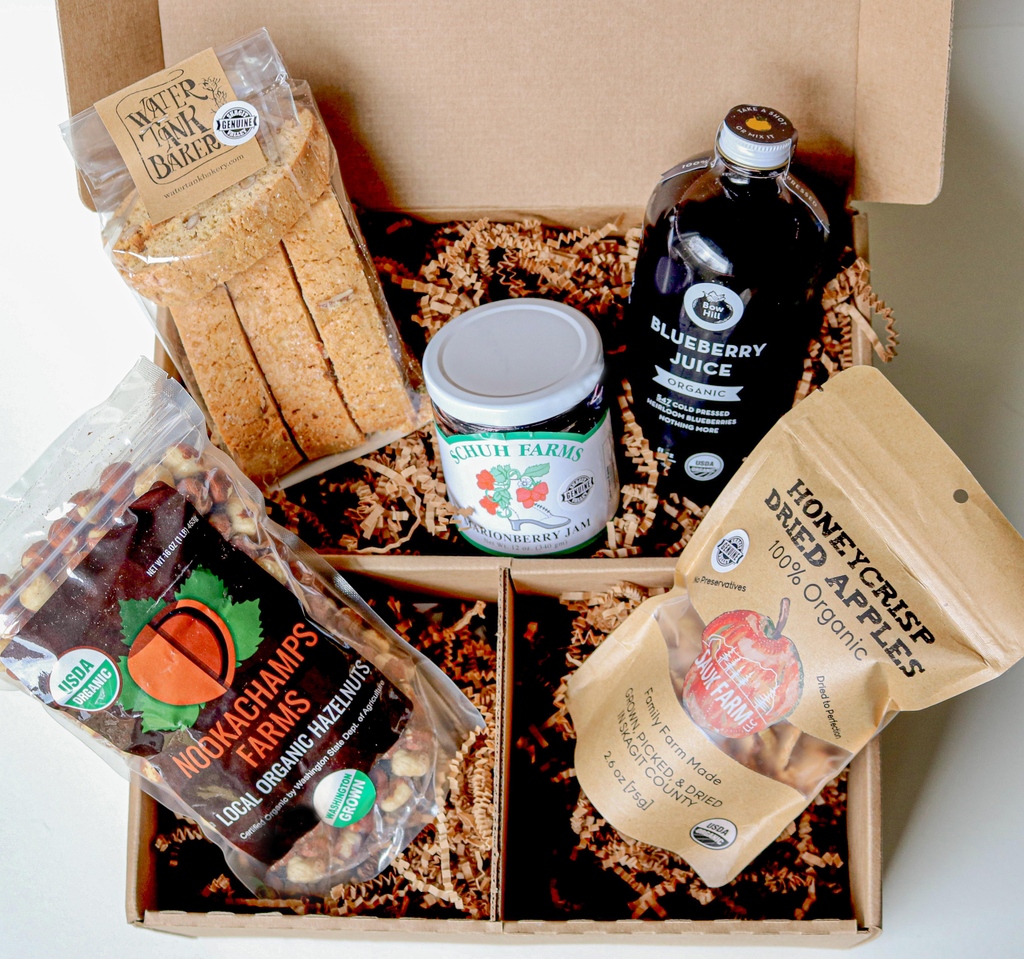 Our Savor Skagit boxes are available for purchase through Made In Washington. Learn more here: bit.ly/3FG3uTc

#magicskagit #skagitgrown #genuineskagitvalley #shopsmall⁠ #washingtongrown #wagrown #acresonacres #agricultureliveshere #locallygrowngloballyknown
