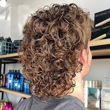 MdMcLean1's tweet photo. Boys looking to flair up the mullet for summer so I’ve convinced him to perm it. he’s a hat wearer.. his hair is thick as all hell. I’m thinking pic 2 with some definite steps.. anyone got any suggestions? And yes I’m living my lack of hair life through my children!.. #MulletChat https://t.co/dDafHWC4Cj