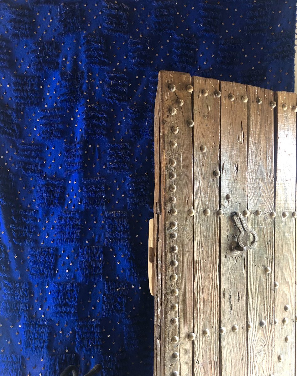 MaryAnneBender's tweet photo. @dipyourtoesin Morocco has the absolute BEST doors. I love them so much. https://t.co/5RWt6kbTQn