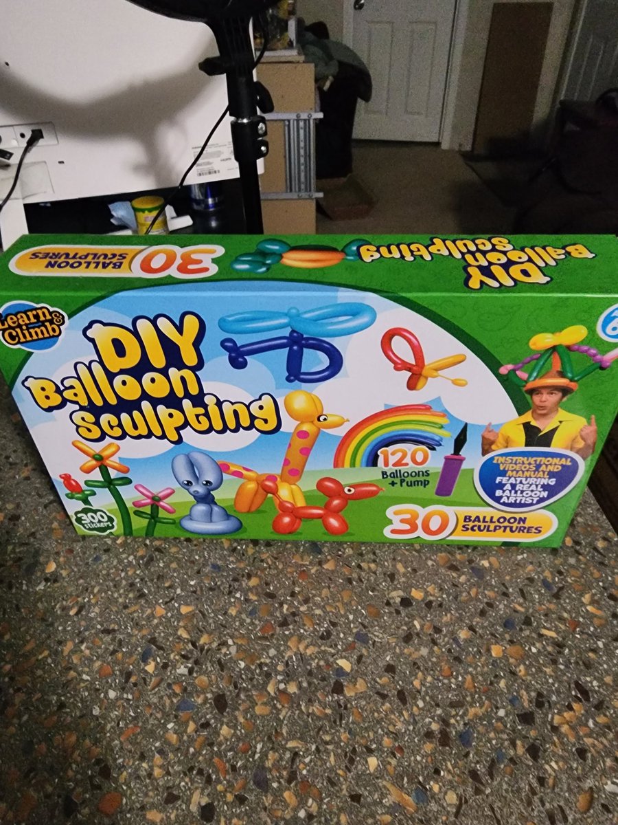 EndoraDC's tweet image. I'm going to try something different for my one year twitch anniversary. Instead of every sub getting a balloon, every sub will get a balloon animal. Also, dont forget tomorrow we will be giving away the lucious malfoy deatheater wand. #balloonsculpting #noblecollection