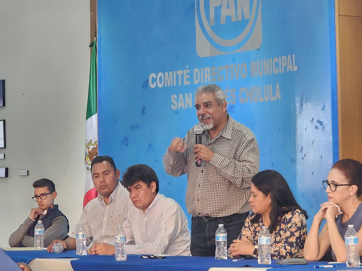 El #PANPuebla se fortalece con la participación de las y los militantes, porque #UnidosPodemosTodo.

La Presidenta <a href="/Augustadrh/">Augusta DíazdeRivera</a> y el Secretario General <a href="/MarcosCastro40/">Marcos Castro</a> encabezaron la reunión con estructuras de la zona conurbada a fin de fortalecer los trabajos en #Puebla. 🙋🏻‍♂️🙋🏻‍♀️