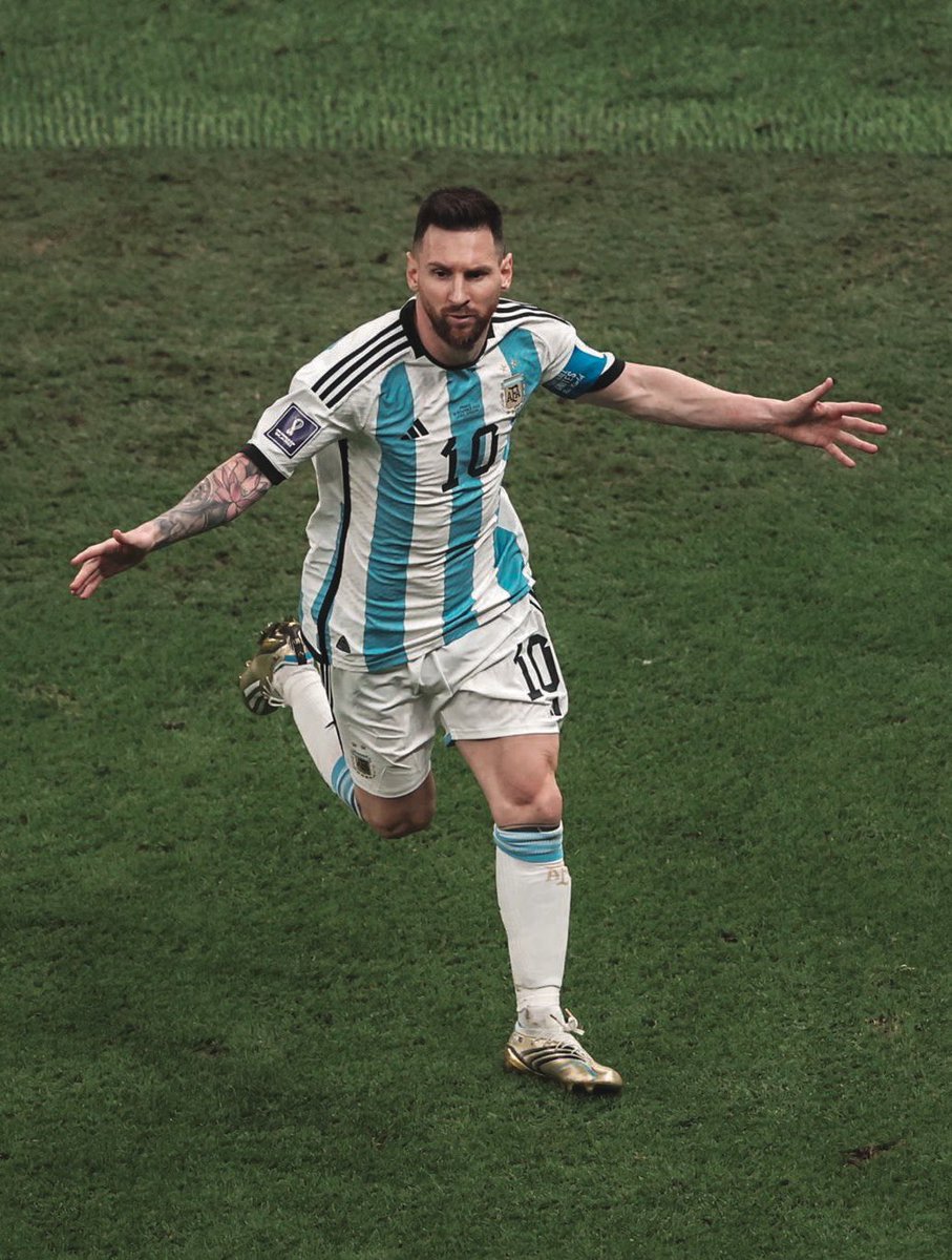 TeamLeoM's tweet photo. La rutina de lo extraordinario. https://t.co/HHHBBX5YYJ