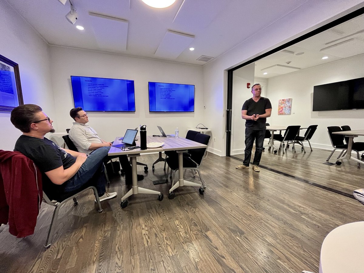 Nashville PHP tweet media