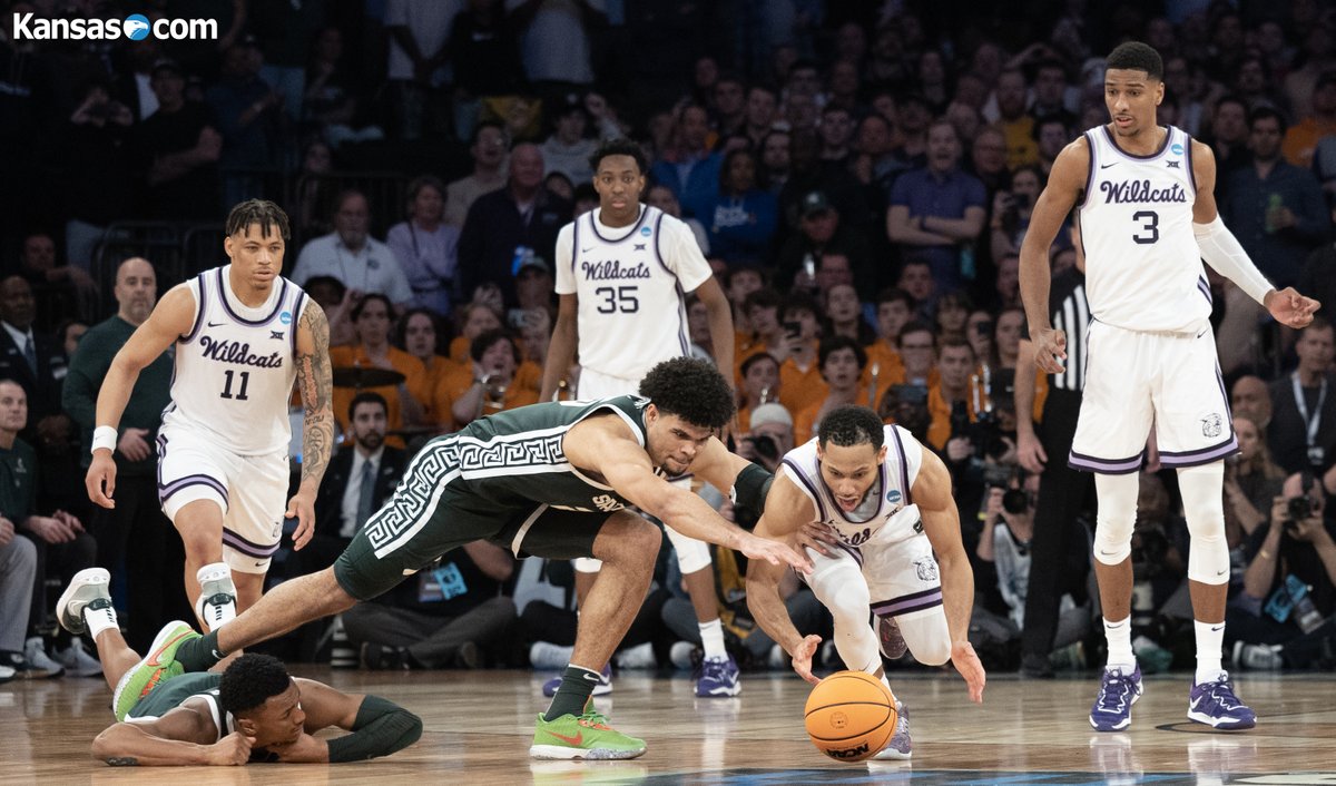 travisheying's tweet photo. I've shot a lot of college basketball, but never have I seen anything like what @KStateMBB's @MrNewYorkCityy just did in @TheGarden tonight. Unbelievable. #NCAATournament #EMAW https://t.co/pCH7asP0kz