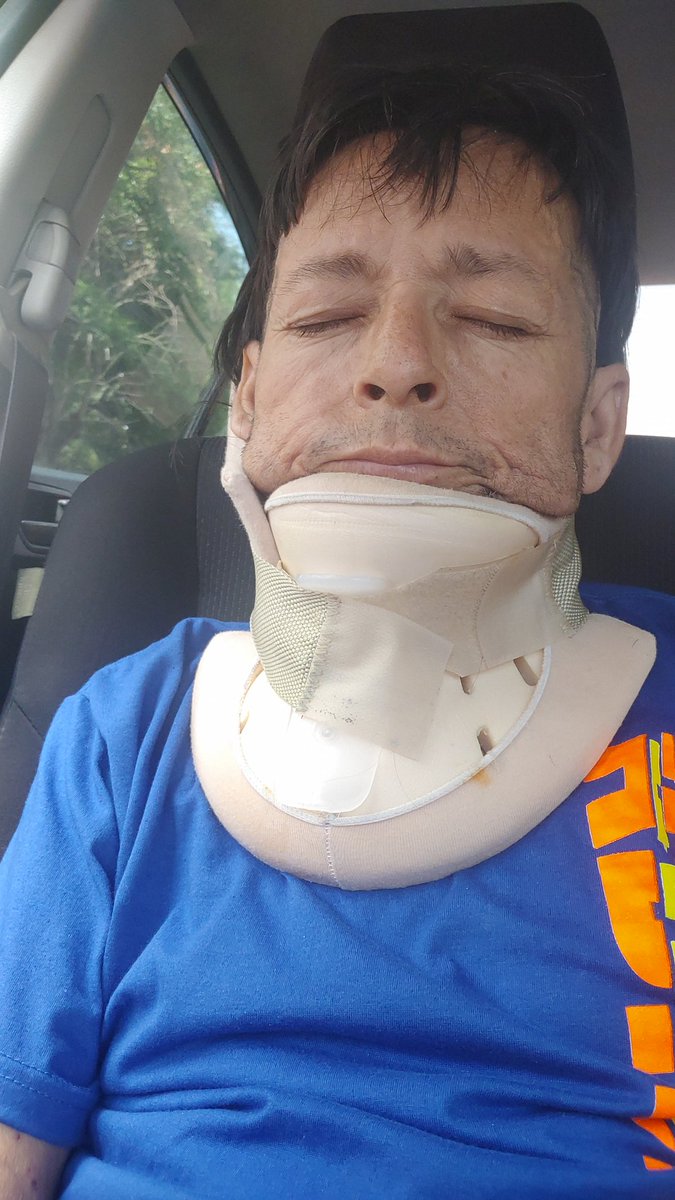 Willian11972's tweet photo. @fuersamonge100 @isss_gob_sv @org_stisss @stisss_eng @STISSS_ @StisssAc digame cuando padrino para yegar ese dia yaqie oi ando en siya de ruedas estoi mal padrino digame cuando https://t.co/RU1UVk2U0M