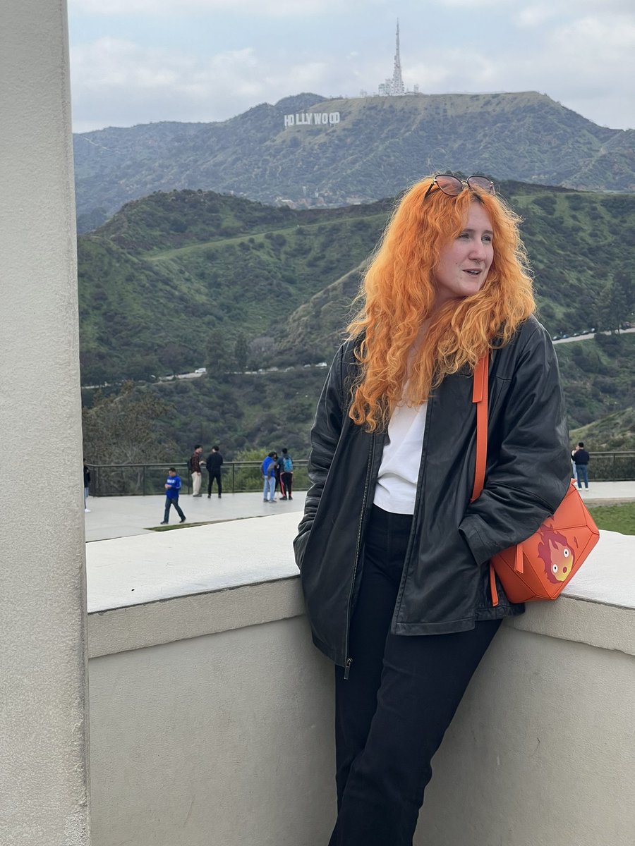 MaryKCassin's tweet photo. Realize I’m a little late to the game but hey I’m Mary and I’m a Senior Technical Artist at Deepmind. Love me a good pipeline and help make ML better through environments. Come find me round tomorrow if you wanna chat.

.#WhatAGameDevLooksLike https://t.co/b6Ojx2n1JJ