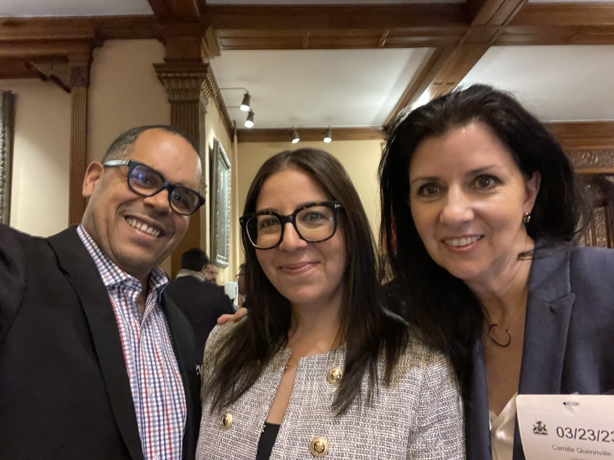 As they say - teamwork makes the dream work! Was a privilege to be invited to sit in the gallery for the #ONBudget Speech along with colleagues from @AMHOnt and @CMHAOntario. Been a pleasure to work collaboratively to keep moving things forward for community-based mental health.