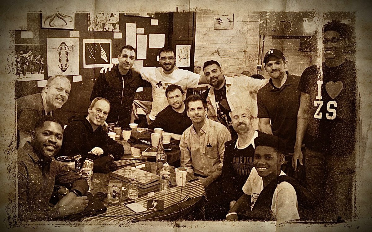 TPZMickD's tweet photo. #TBT 4 years ago today… #Watchmen day at #TheDirectorsCuts
#TPZ #JonesCoffee 
#FullCircle 
@ZackSnyder https://t.co/pFhMIp8ZKY