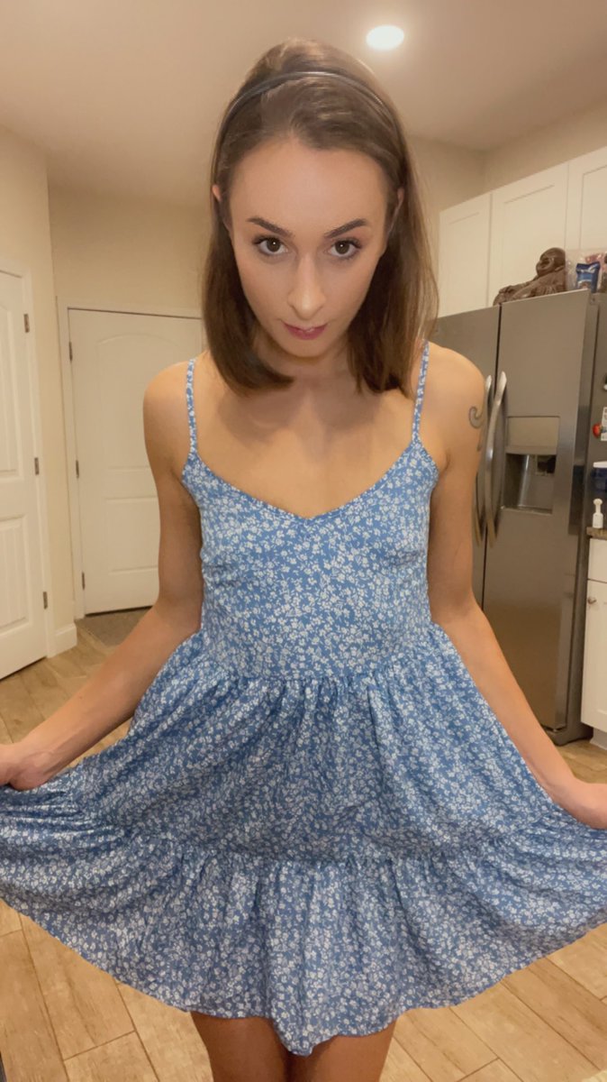 Holi Hurricane on Twitter: "🌷🌿🌼"