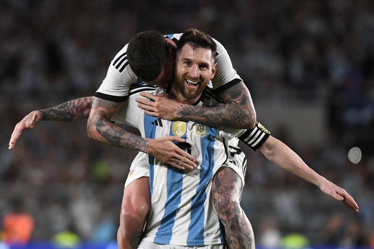 KieranCFC88's tweet photo. The only                          The only
playmaker                       goalscorer
with 800+                       with 350+
goals                               assists https://t.co/DZDj3KyLMr