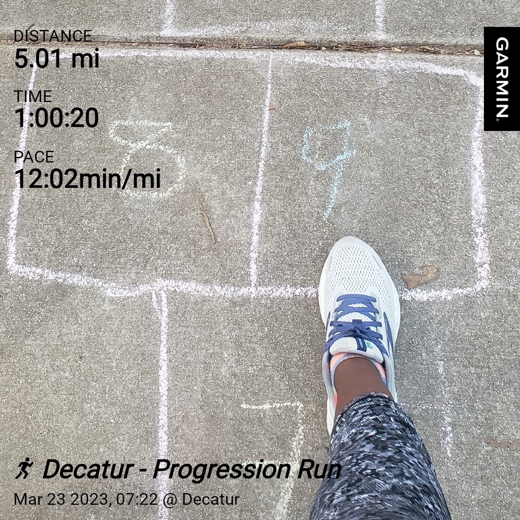 nacole99's tweet photo. I found a fun hopscotch drawing during my @SavannahSports #savwomenshalf progression run today. We are 9 days away from beautiful medals. Use code BIBRAVESWH22 to save 10% On race registration. #bibchat #SavWomensHalfBR #RunSAV #runchat #leagueofgarmin #bibravepro https://t.co/wfgAtT7v7h