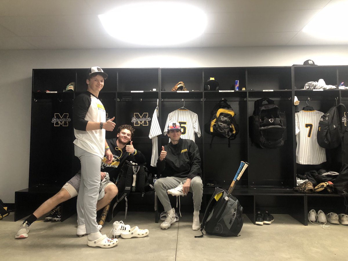 coachbobj's tweet image. As we prepare for our home opener on Sunday vs. Avonworth, the Spartans were busy moving in and getting acclimated to their new locker room.  Special thanks to @DR_CHRIS_STONE, &amp;amp; Darryl Yonkers for seeing the project to completion.  #1stclass #appreciation @hilltopspartan