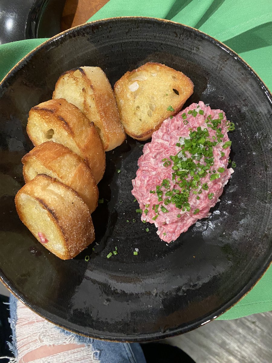 juliacarrow_'s tweet photo. My “toxic” trait is I will fuck up a steak tartare any day of the week no questions asked. Call me gross idgaf y’all are missing OUT😭🤤🥵 https://t.co/IIGAxbH4wB