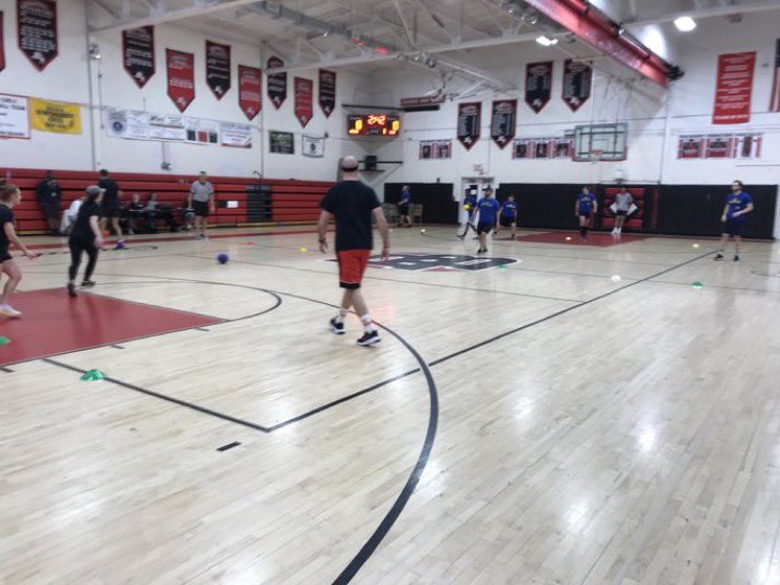 BBSmalleyES's tweet image. Great job Team Smalley on a great showing in the @CMSKnights dodgeball tournament...@MsChinich5 @CoachMelesurgo Mr.Desordi Ms.Esposito Mr. Bayer  Ms. Heidersberger