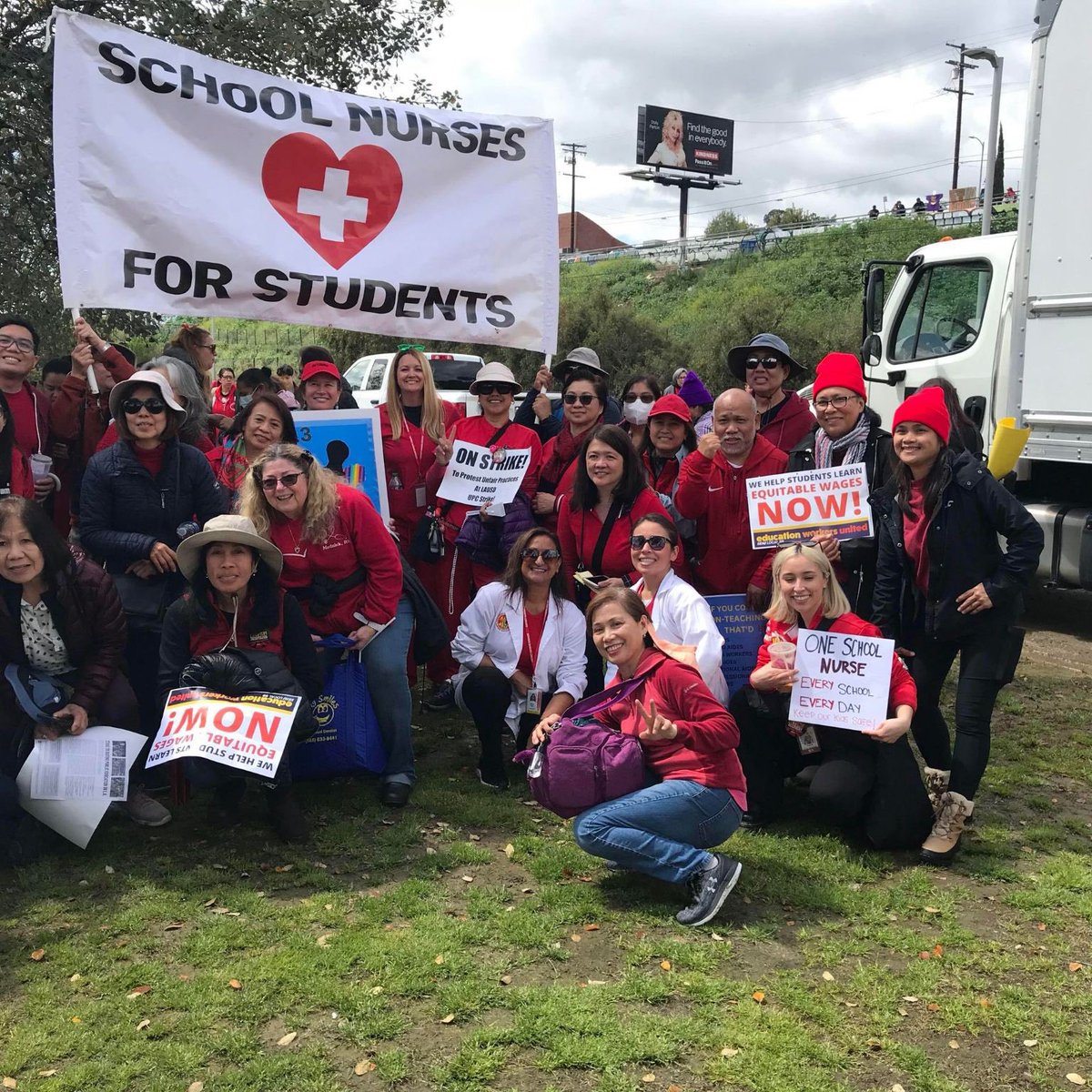 VStarRN's tweet photo. The nurses support #SEIULocal99! Great support and unification of our two mighty unions! #UTLAStrong #LAUSDStrike https://t.co/qPcYpJLLwa