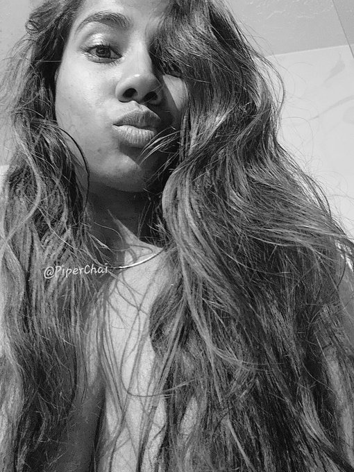 "No makeup but felt cute anyway" 😇 https://t.co/ImU04YL4IM<a href="/tag/mvsales"class="tags"><span>#mvsales</span></a>