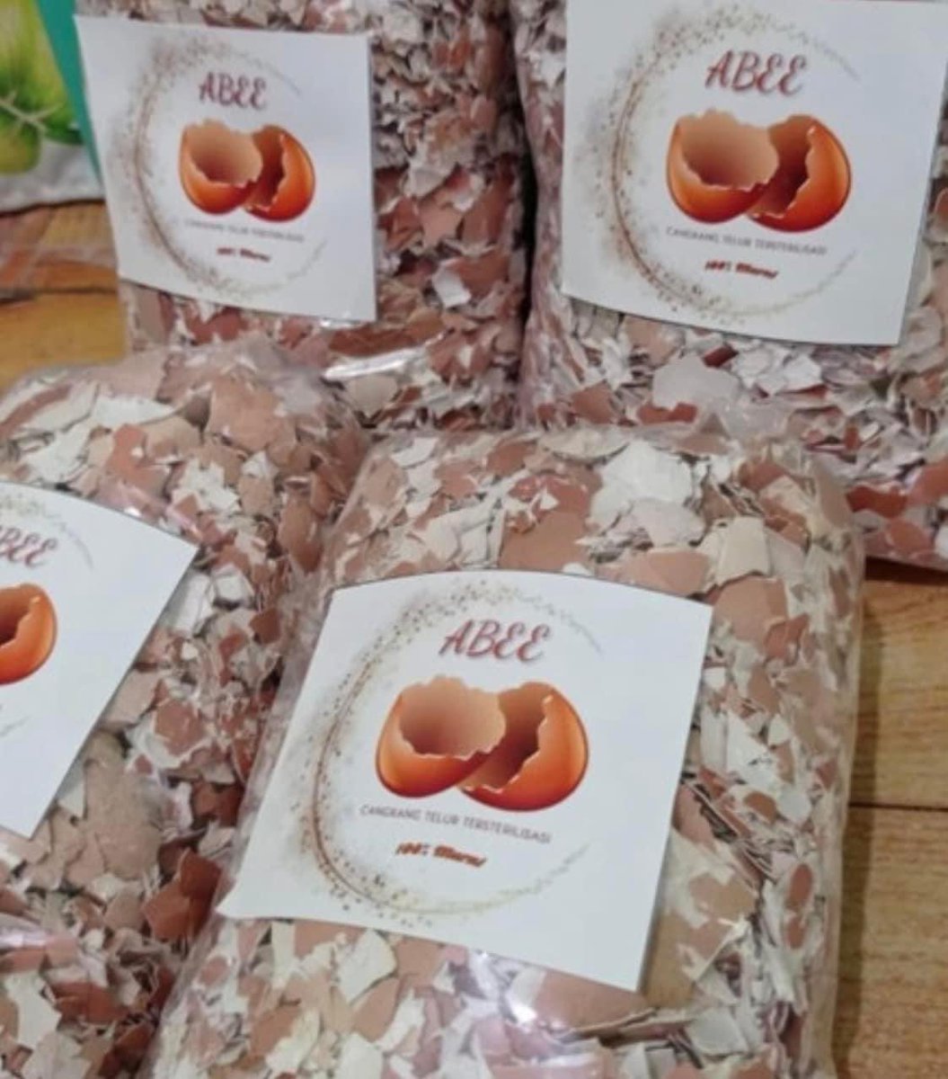 MalayFoodHunter's tweet photo. Baru tau rupanya kulit telur harganya lagi tinggi berbanding telur tu sendiri tau!!!

Sebab kulit telur yg dah diasingkan lagi bernilai sebab lagi byk benda boleh guna! dah byk company besar akan ambil kulit telur ni contoh "Baja"

Simpan ya kulit telur😁 https://t.co/KQ5ROBVvsk