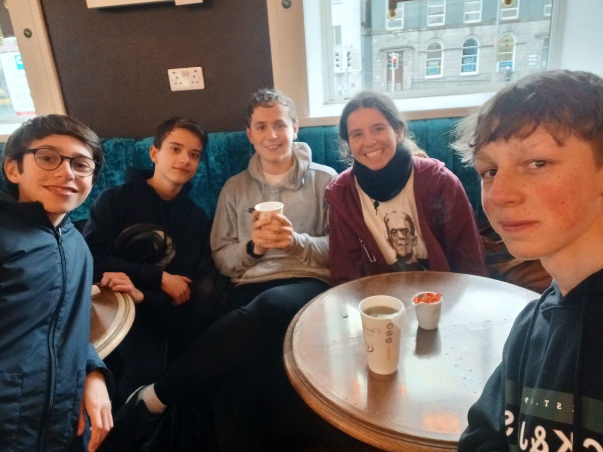 CLaInmaculada's tweet photo. 📺#DirectoCLIPH
🇮🇪Otro año más nuestros alumnos de 3.º de la ESO viajan a Dublín en una experiencia cultural donde ponen en práctica las destrezas logradas en nuestra formación bilingüe.
#directo #atréveteacaminar #blingüismo https://t.co/u6YPRQwwoM