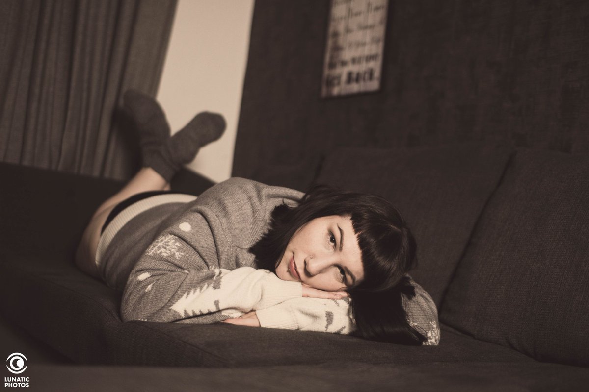 frl_rothenburg's tweet image. Don't think I am an angel just because I have wings.
#devilicious #frlrothenburg