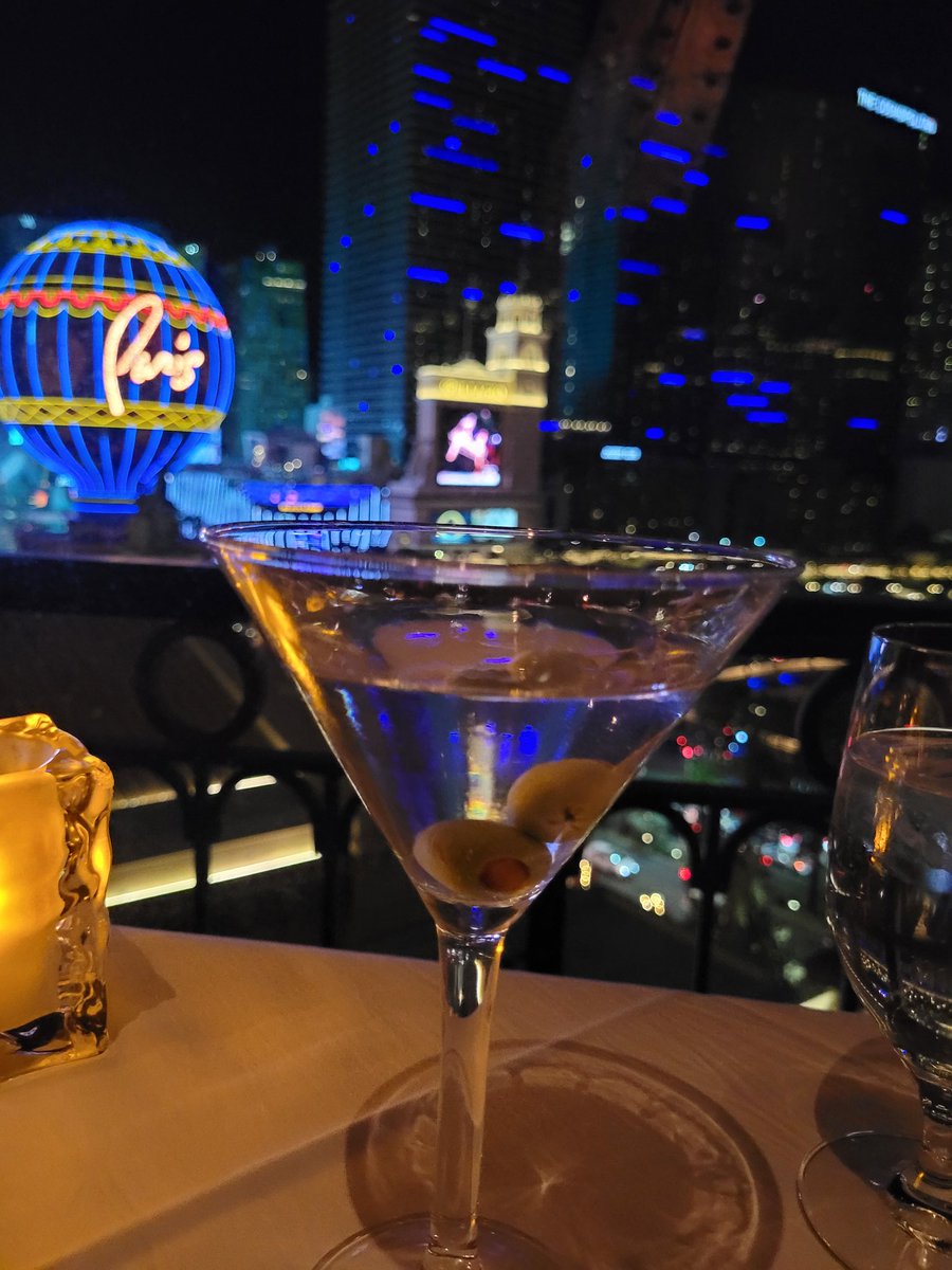 Vegas or Paris..who cares..#vodkamartini