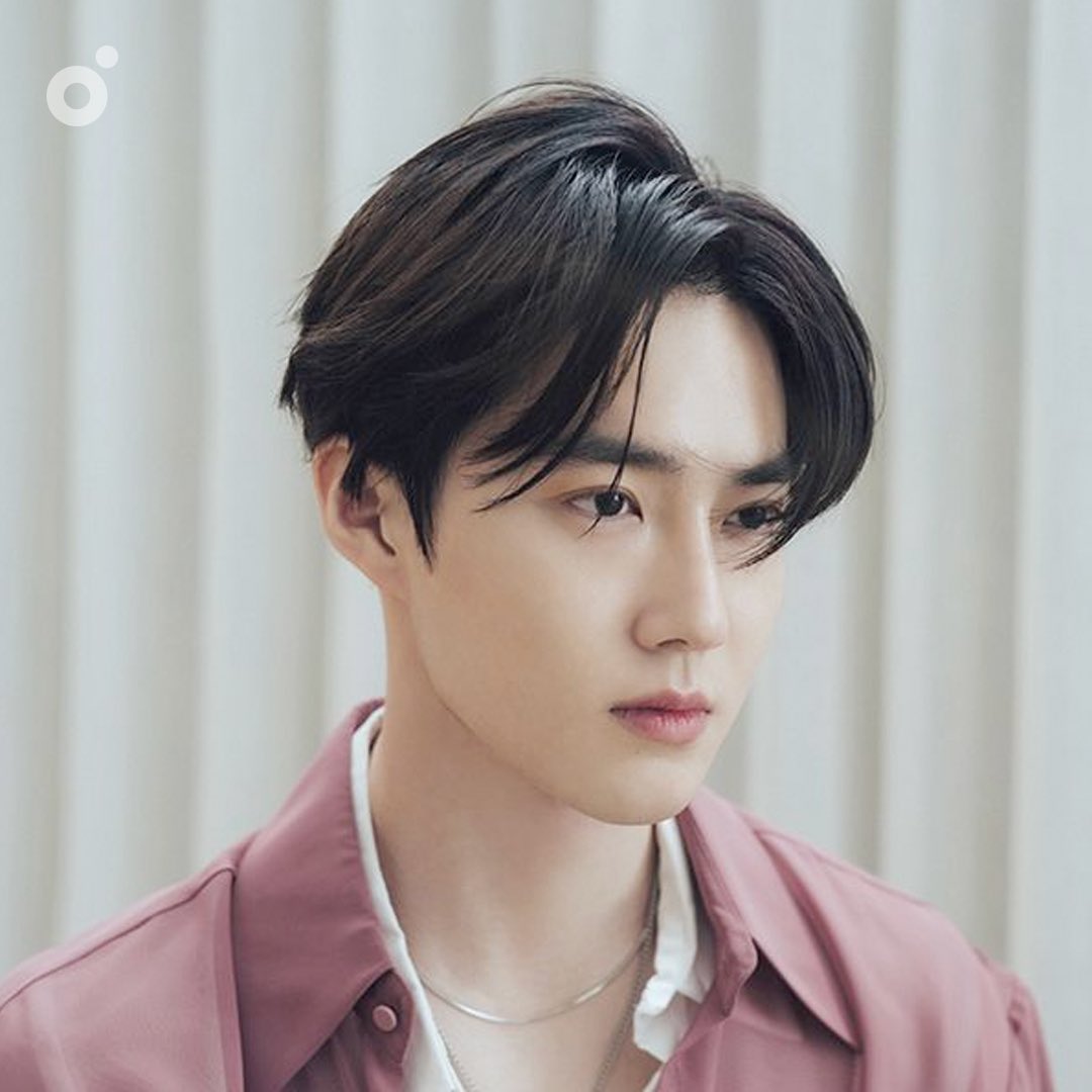 melon's tweet photo. 그룹 엑소의 #수호 가 뮤지컬 '#모차르트!' 출연 소식을 알렸습니다.
2020년 '웃는 남자' 이후 약 3년 만에 ‘모차르트’ 타이틀롤로 무대에 올라 섬세한 연기를 선보일 예정입니다.🎼
뮤지컬 '모차르트!'의 명넘버를 지금 멜론에서 만나보세요🎶
👉https://t.co/7zvPG2aG9w

#멜론 #Melon #음악 #뮤지컬 https://t.co/N7vH8X7LG7