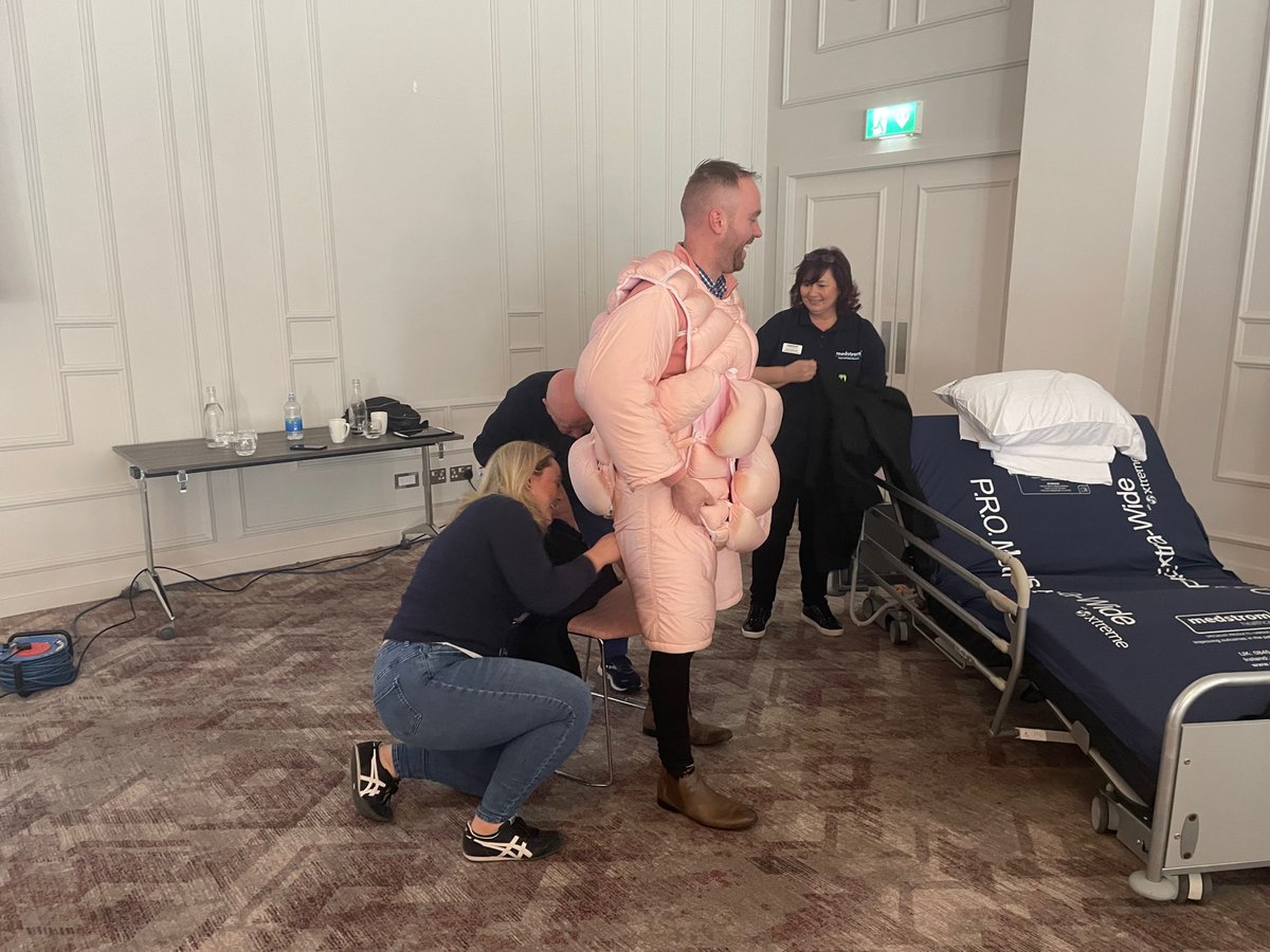 MedstromUK's tweet photo. #Throwback to last week's engaging and passionate #bariatricequipment Roadshow in Ireland, where we highlighted solutions to optimise plus-size patient care ⏫💙

Discover more about our #MedstromSelect range for yourself 👉https://t.co/aUG2UofBCf

#patientdignity #hospitaltohome https://t.co/O0bAFyQmeC